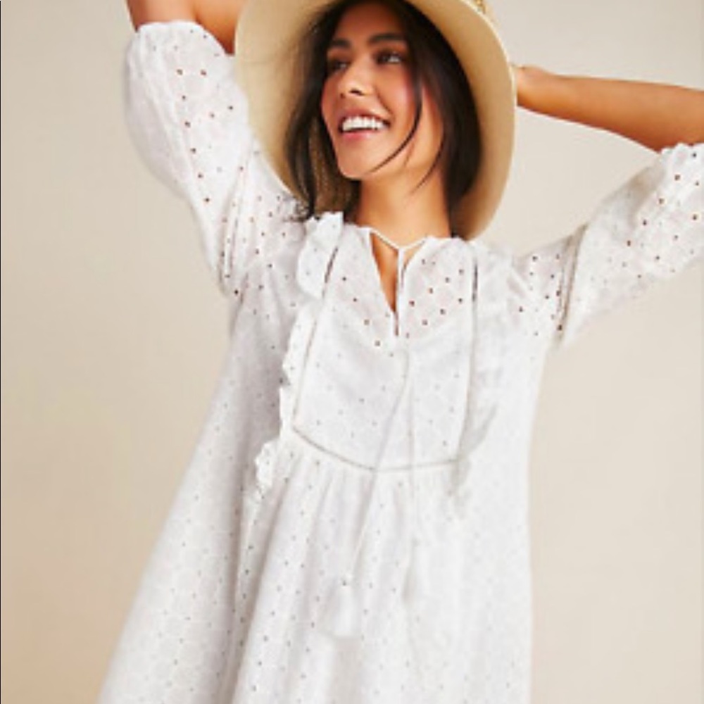 Gorgeous white Anthropologie dress! Size 4P